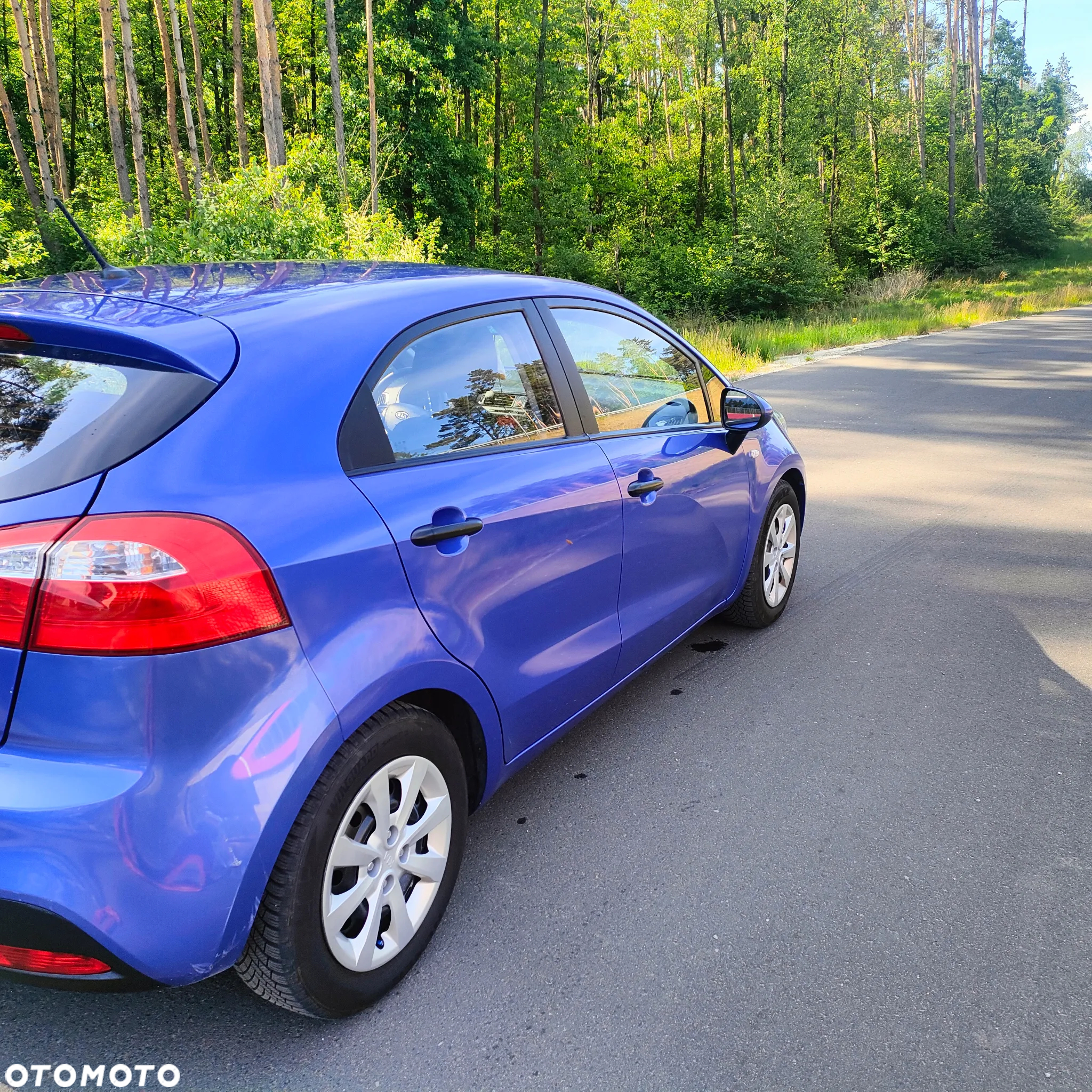 Kia Rio 1.2 L - 15