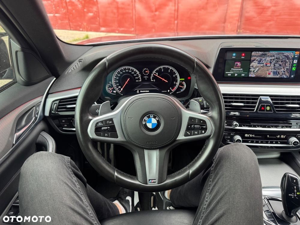 BMW Seria 5 520d xDrive M Sport sport - 12