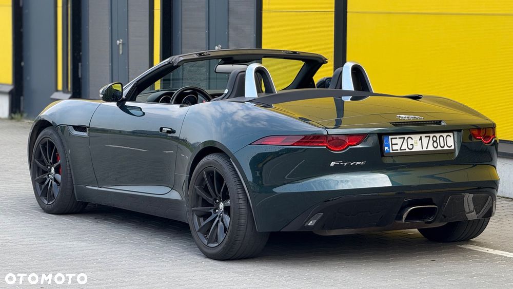 Jaguar F-Type R-Dynamic - 4