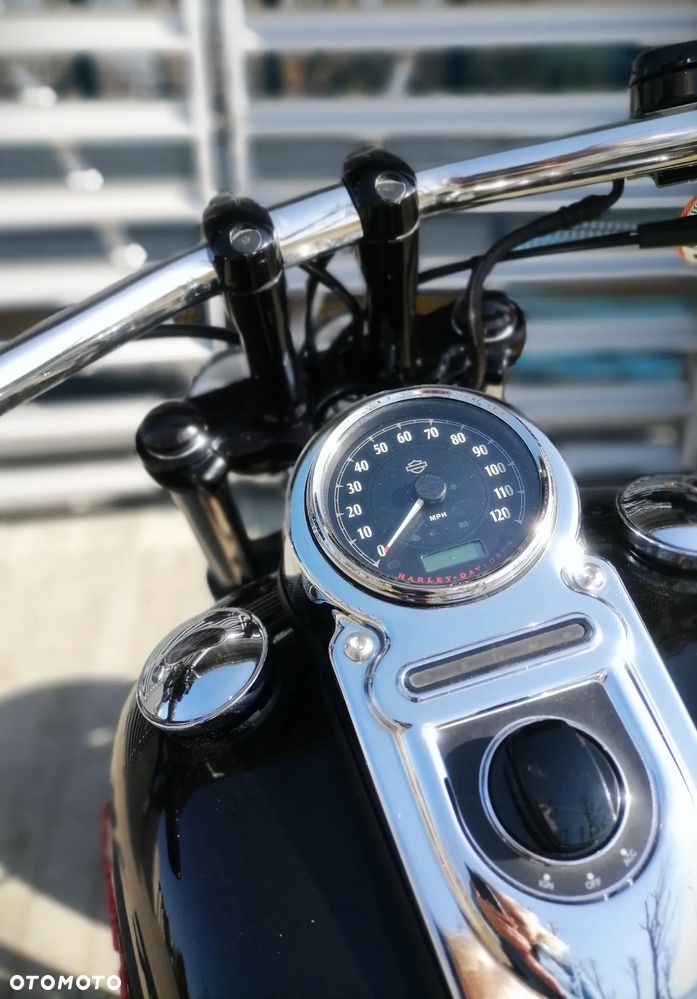 Harley-Davidson Dyna Fat Bob - 14