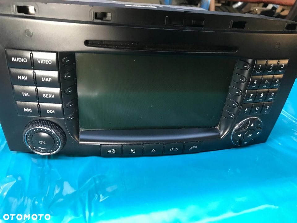 MERCEDES W251 R-KLASA RAdio nawigacja a2518200979 - 3