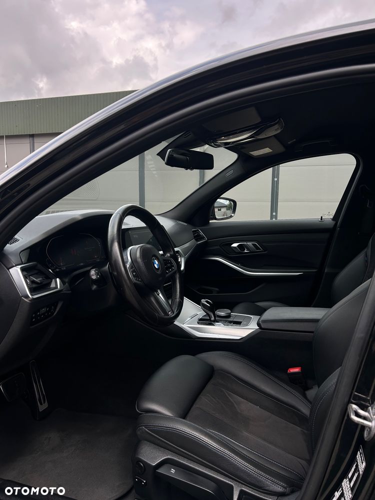 BMW Seria 3 320d xDrive mHEV M Sport - 6