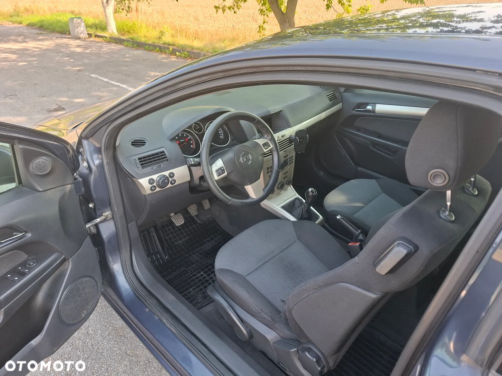 Opel Astra 1.6 - 9