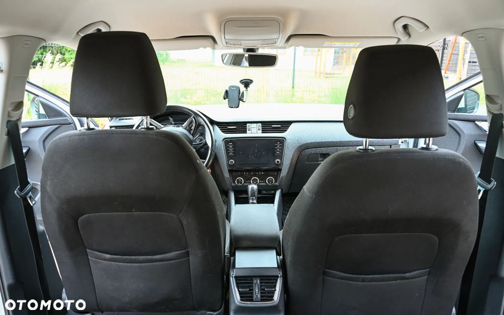 Skoda Octavia 2.0 TDI DSG Style - 9