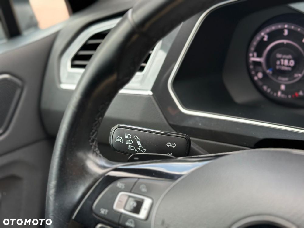 Volkswagen Tiguan 2.0 TDI SCR 4MOTION (BlueMotion Techn.) DSG Sound - 12