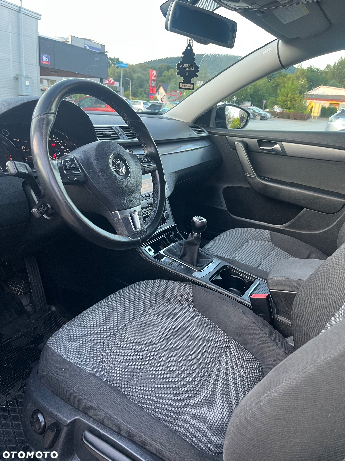Volkswagen Passat 1.6 TDI DPF BlueMot Comfortline - 15