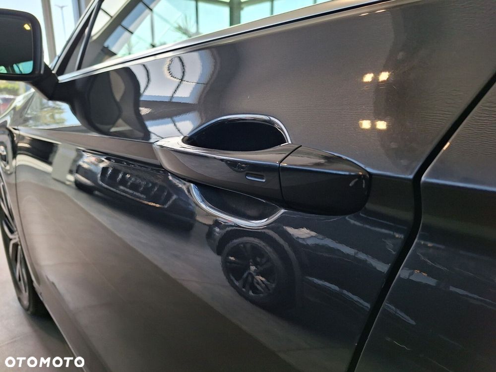 2023 Volkswagen Passat Variant 2.0 TDI EVO Business DSG, photograph 12