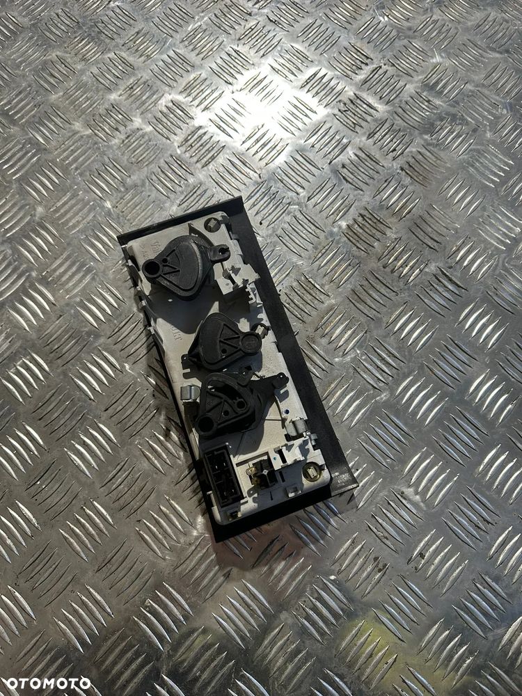 PANEL STEROWANIA NAWIEWU RENAULT TRUCKS PREMIUM MIDLUM 5010226405 KONSOLA - 3