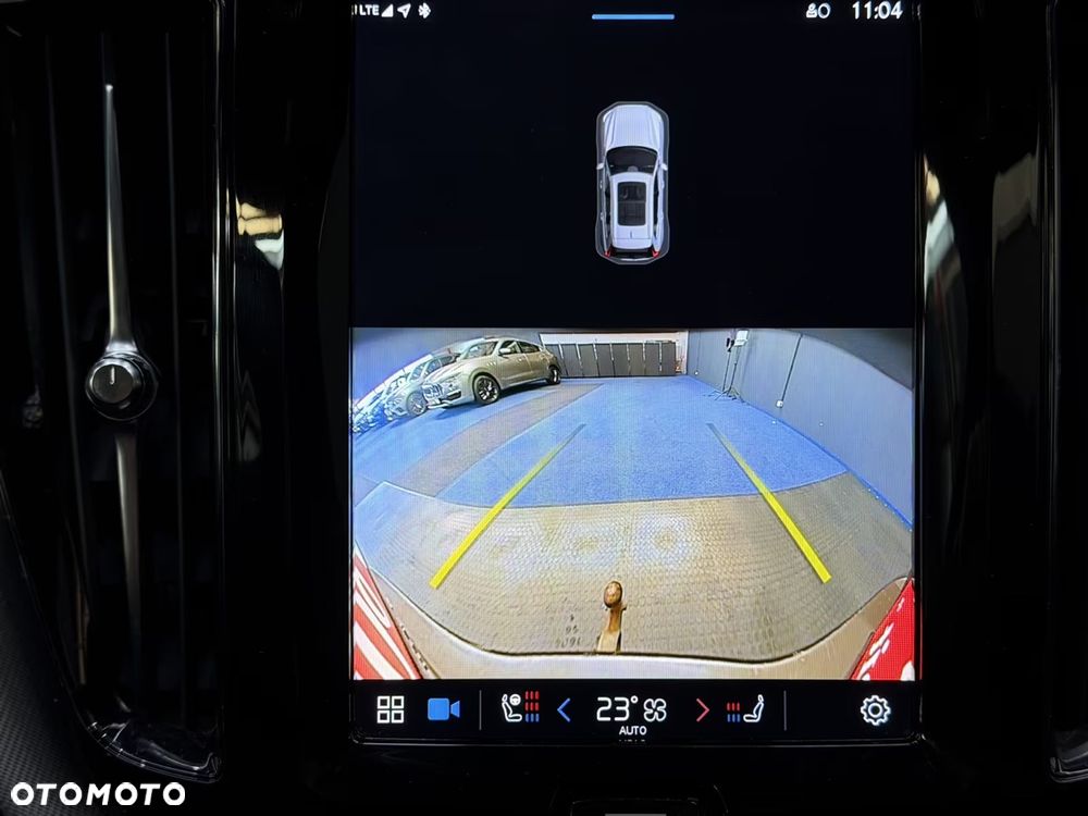 Volvo XC 60 B4 D AWD Ultimate Dark - 16