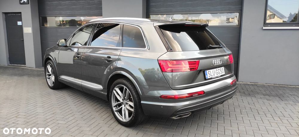 Audi Q7 - 2