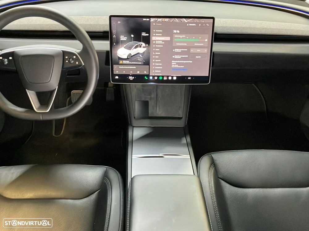 Tesla Model 3 - 11