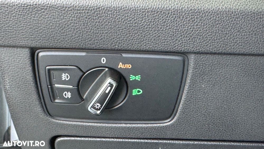 Volkswagen Passat 2.0 TDI DSG Highline - 20