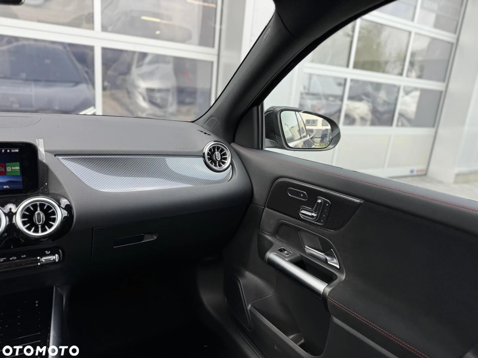 Mercedes-Benz GLA 220 4Matic 8G-DCT AMG Line Advanced Plus - 16