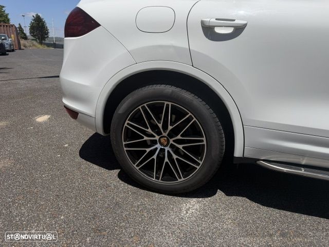 Porsche Cayenne Tiptronic S - 4