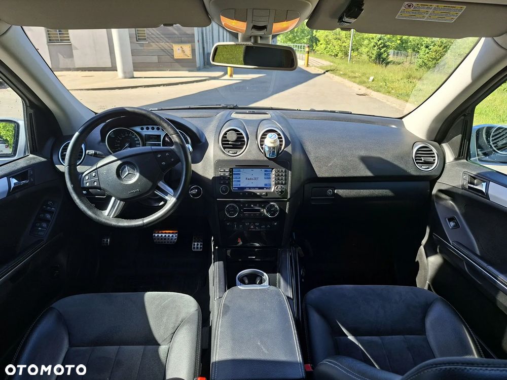 Mercedes-Benz ML 320 CDI 4Matic 7G-TRONIC DPF Edition 10 - 11