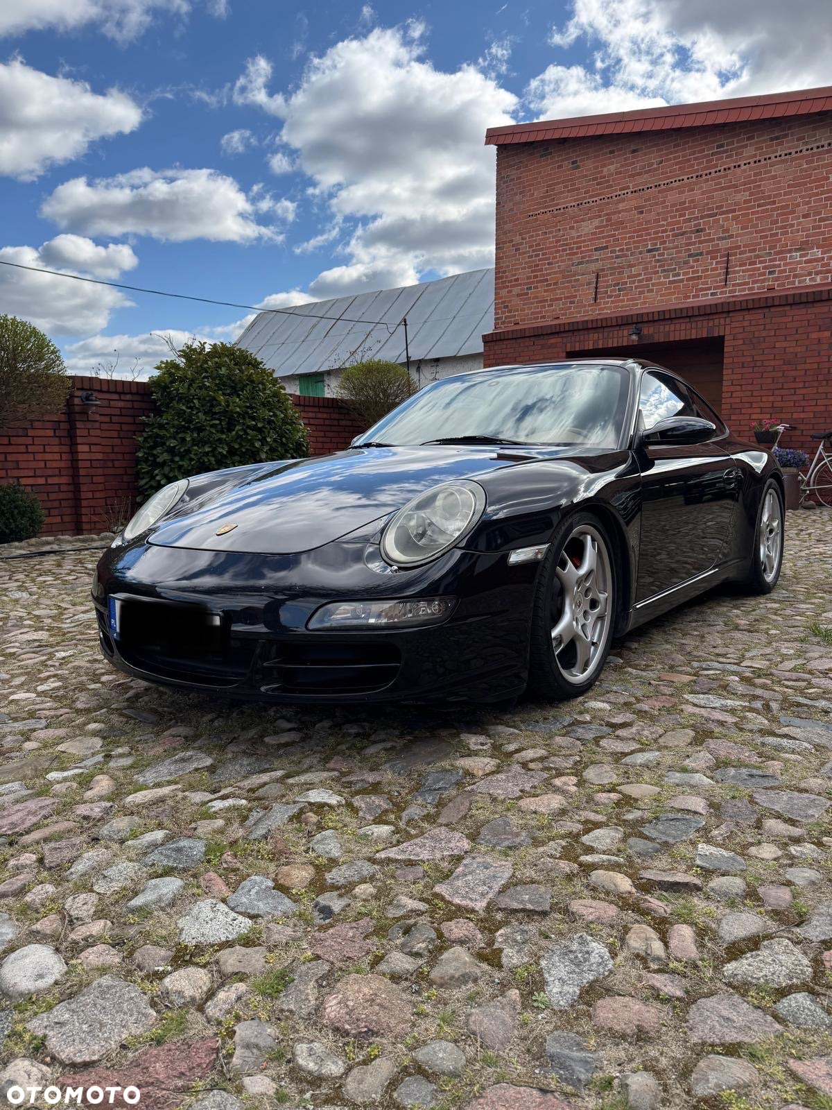 Porsche 911 Carrera - 16