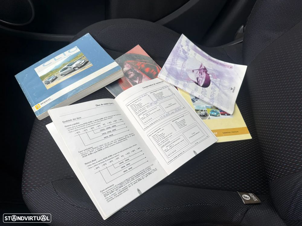 Renault Clio 1.2 16V Confort Dynamique - 27