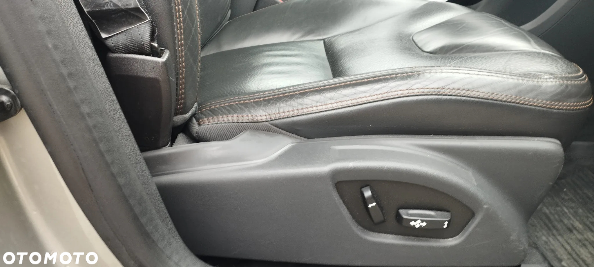 Volvo XC 60 D3 AWD Momentum - 12