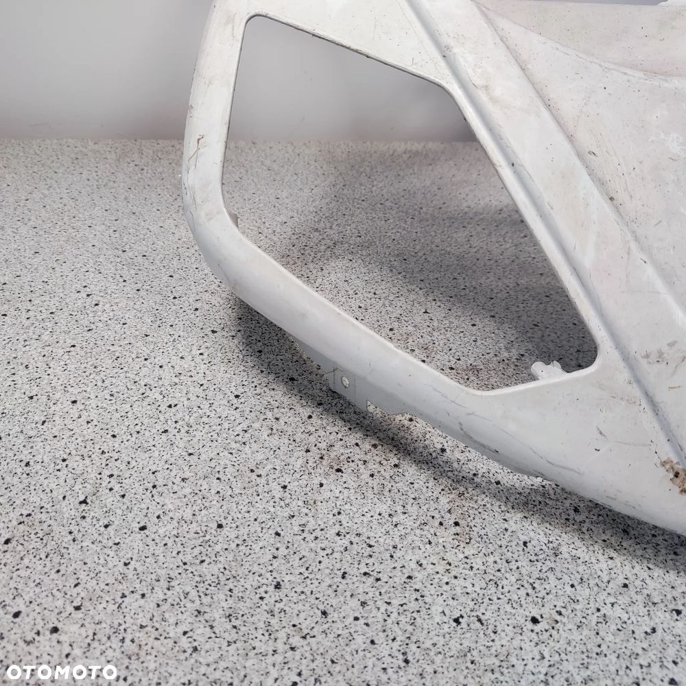 Czacha, czasza, owiewka przód, osłona lampy Derpi GP1 - 9