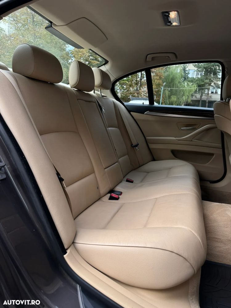 BMW Seria 5 520d - 12