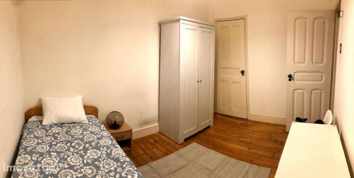 Quarto - localizado em Alameda Lisbon - Grande imagem: 5/12