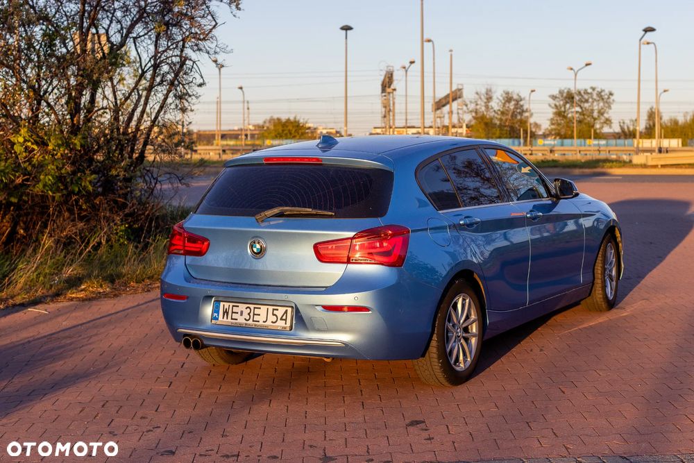 BMW Seria 1 120i Advantage - 23