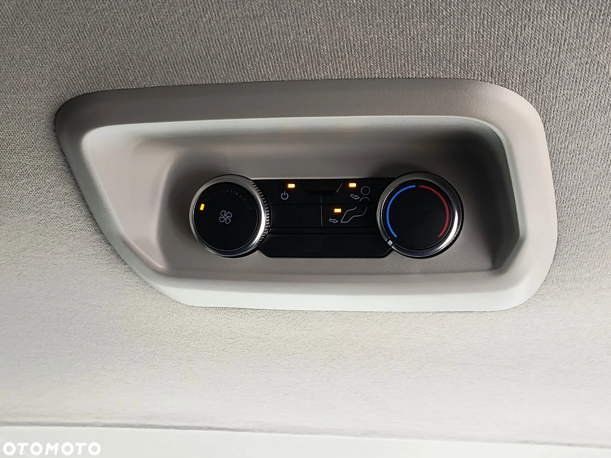 Ford Transit Custom Kombi 2.0 EcoBlue 320 L2H1 Trend M1 - 24