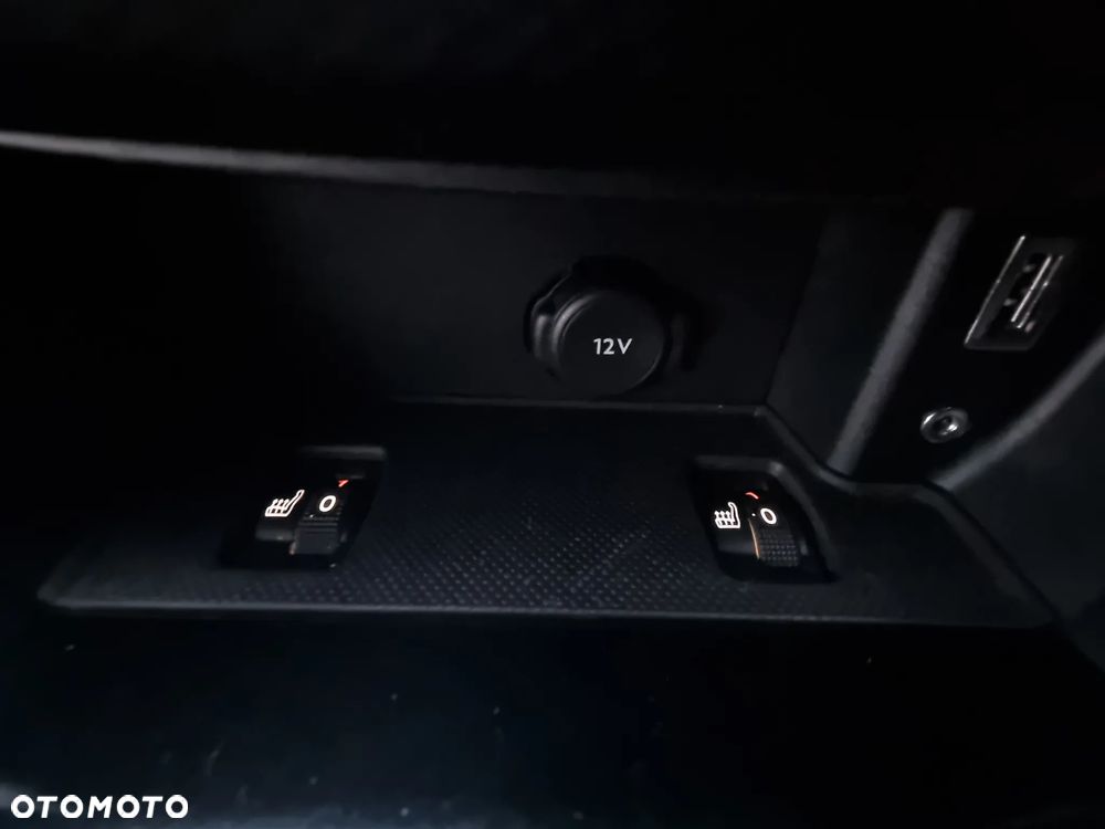 Peugeot 308 1.6 BlueHDi Allure S&S - 24