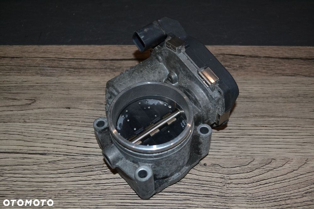 BMW 2,0 BENZYNA PRZEPUSTNICA POWIETRZA 7561066 - 2