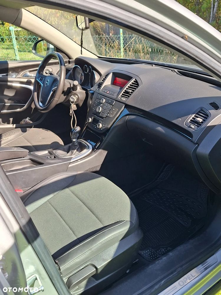 Opel Insignia - 8