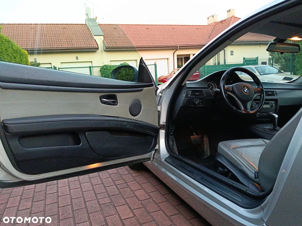 BMW Seria 3 330xd - 17