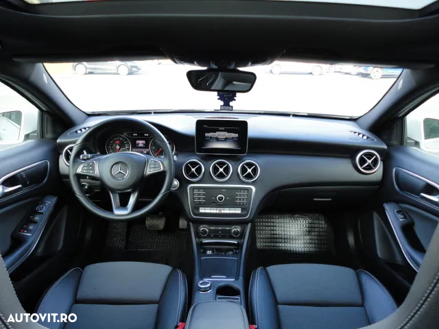Mercedes-Benz A 180 d 7G-DCT AMG Line - 6