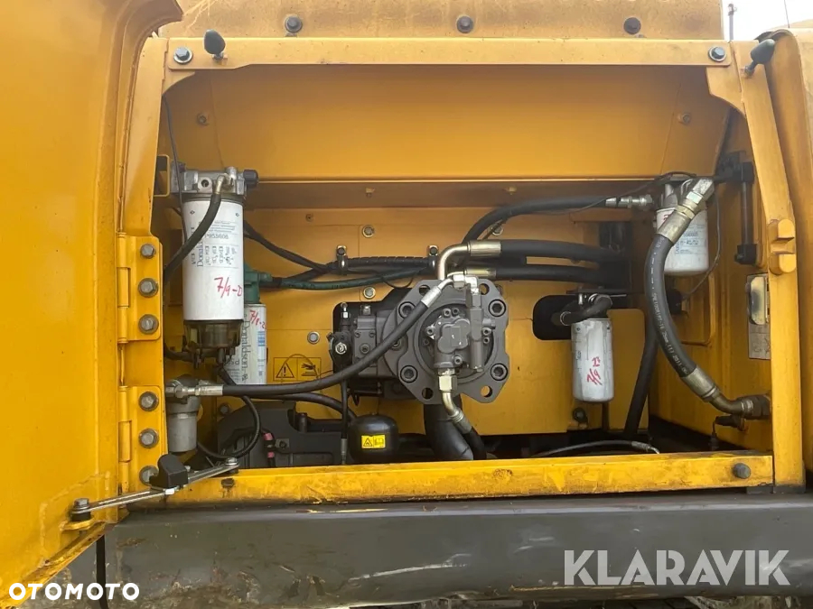 Volvo EC250DL - 11