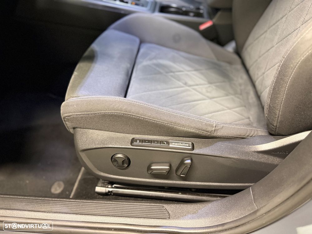 VW Golf 1.4 GTE Plug-In-Hybrid DSG - 21