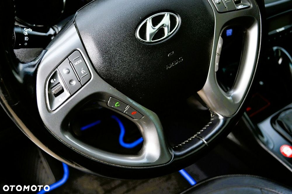 Hyundai ix35 2.0 GDI Premium 2WD - 19