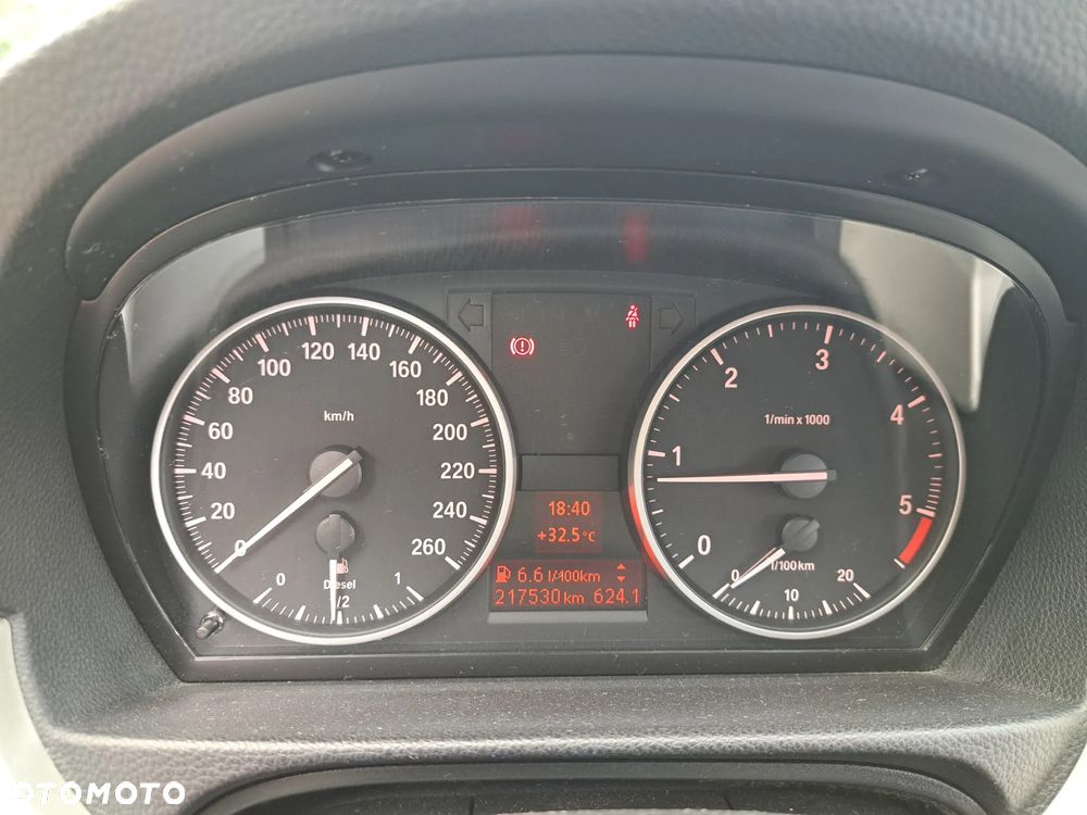 BMW Seria 3 320d xDrive - 16