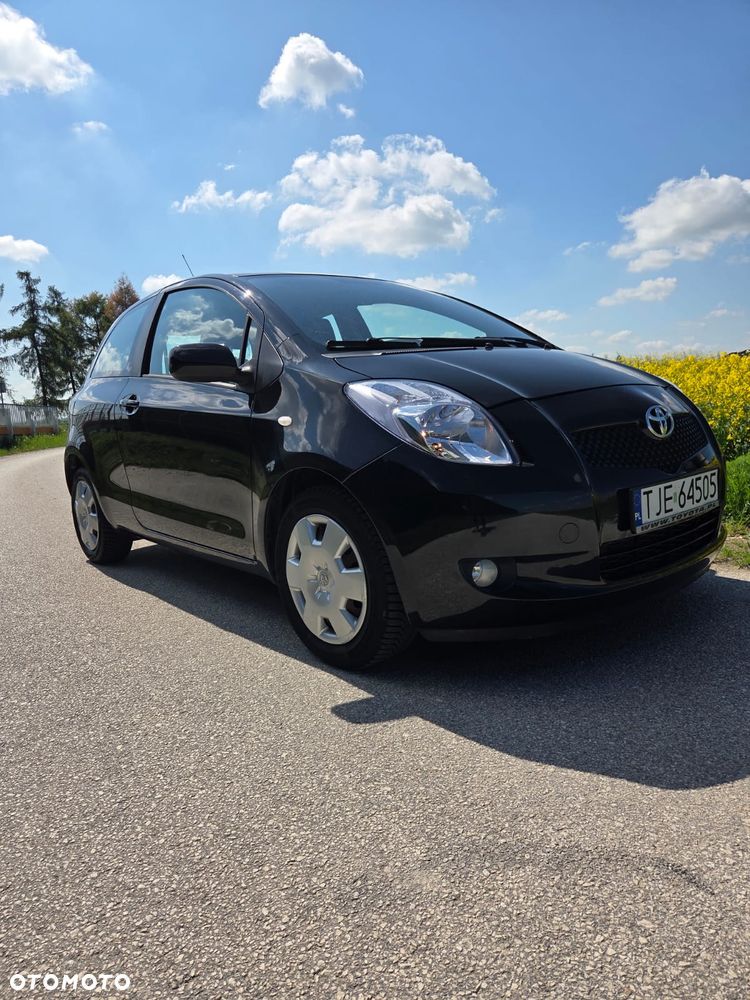 Toyota Yaris 1.3 Sol - 4