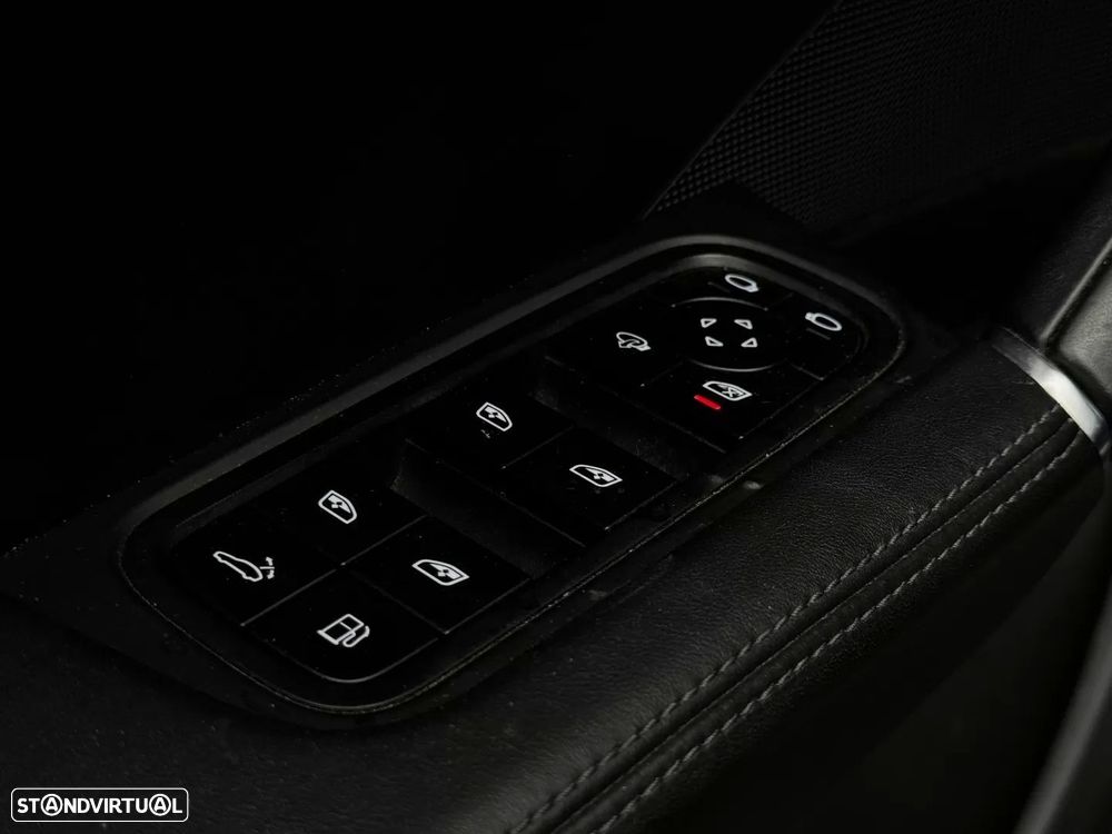 Porsche Cayenne E-Hybrid Tiptronic S Platinum Edition - 22