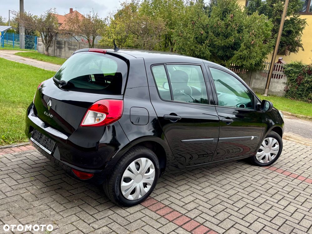 Renault Clio 1.2 16V 75 Yahoo - 3