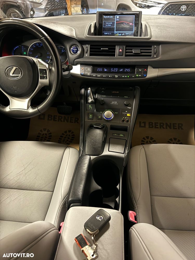 Lexus CT 200h Aut. Luxury - 12