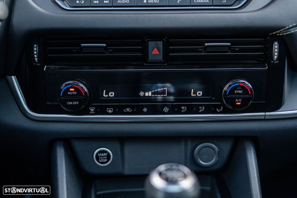 Nissan Qashqai 1.3 DIG-T Acenta LED+R - 22