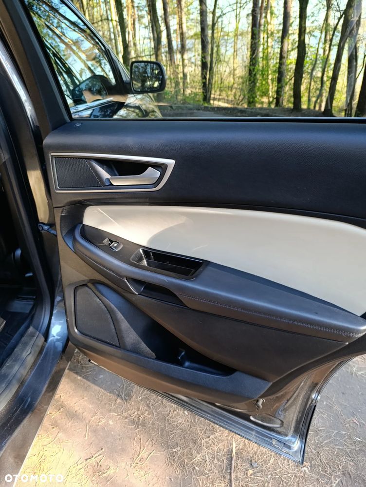 Ford Edge - 20
