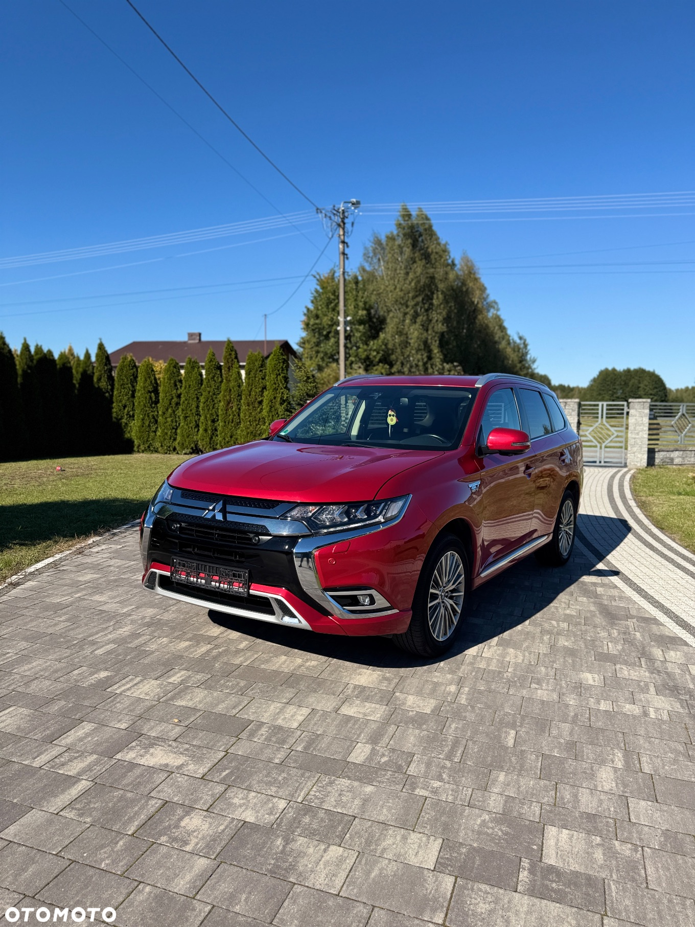 Mitsubishi Outlander 2.4 4WD Plug-In Hybrid - 4