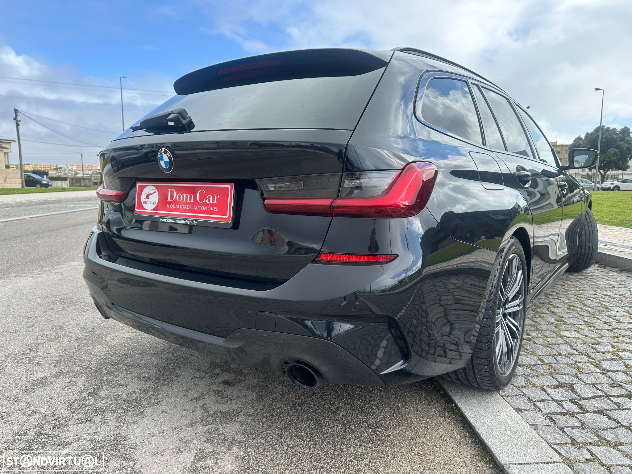 BMW 320 d Touring Pack Desportivo M Auto - 9