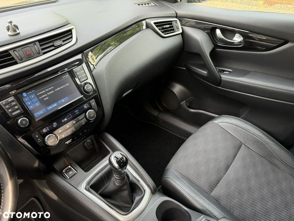 Nissan Qashqai 1.6 DIG-T Tekna - 17