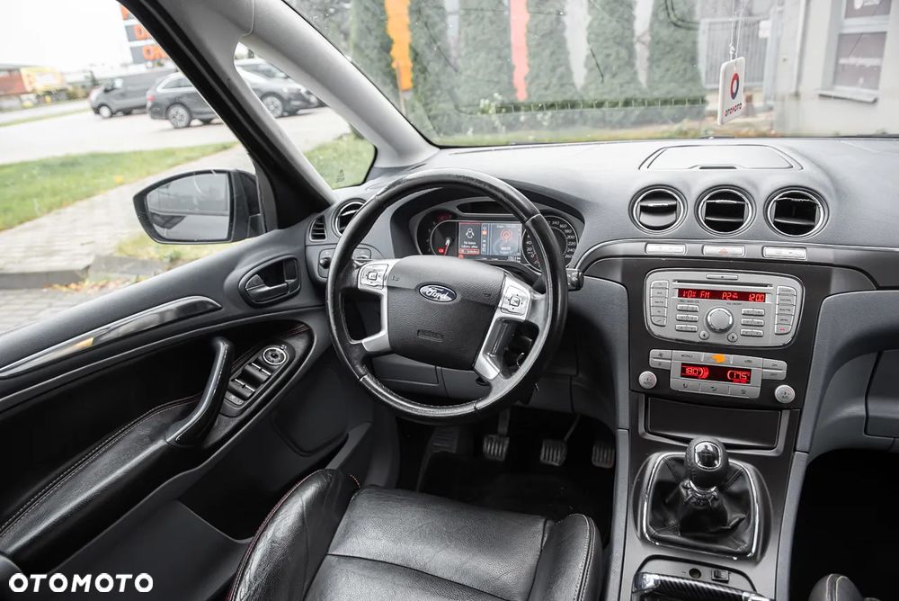 Ford S-Max - 21