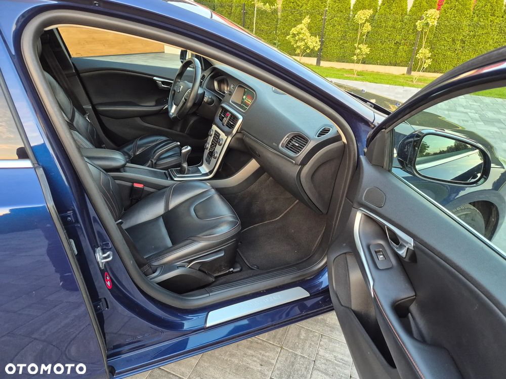 Volvo V40 - 16