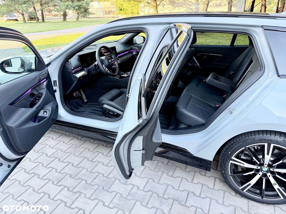 BMW Seria 5 540d xDrive mHEV M Sport - 18