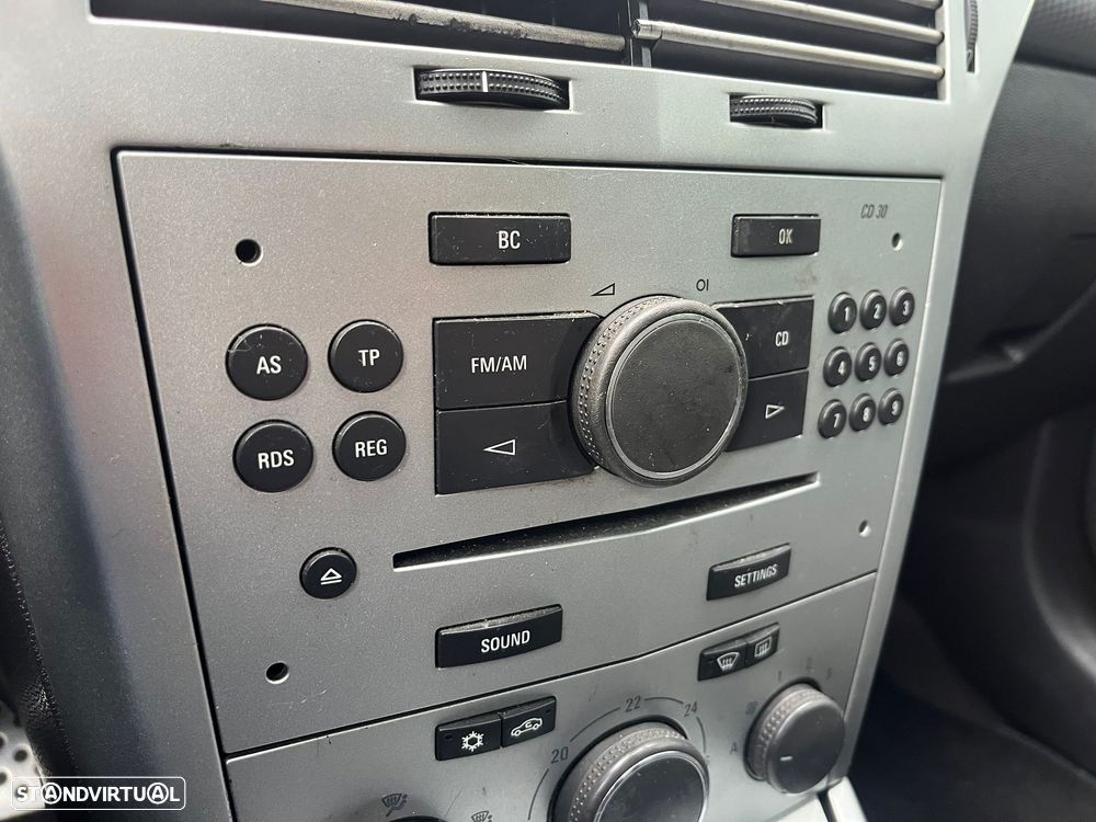 Opel Astra GTC 1.3 CDTI - 20