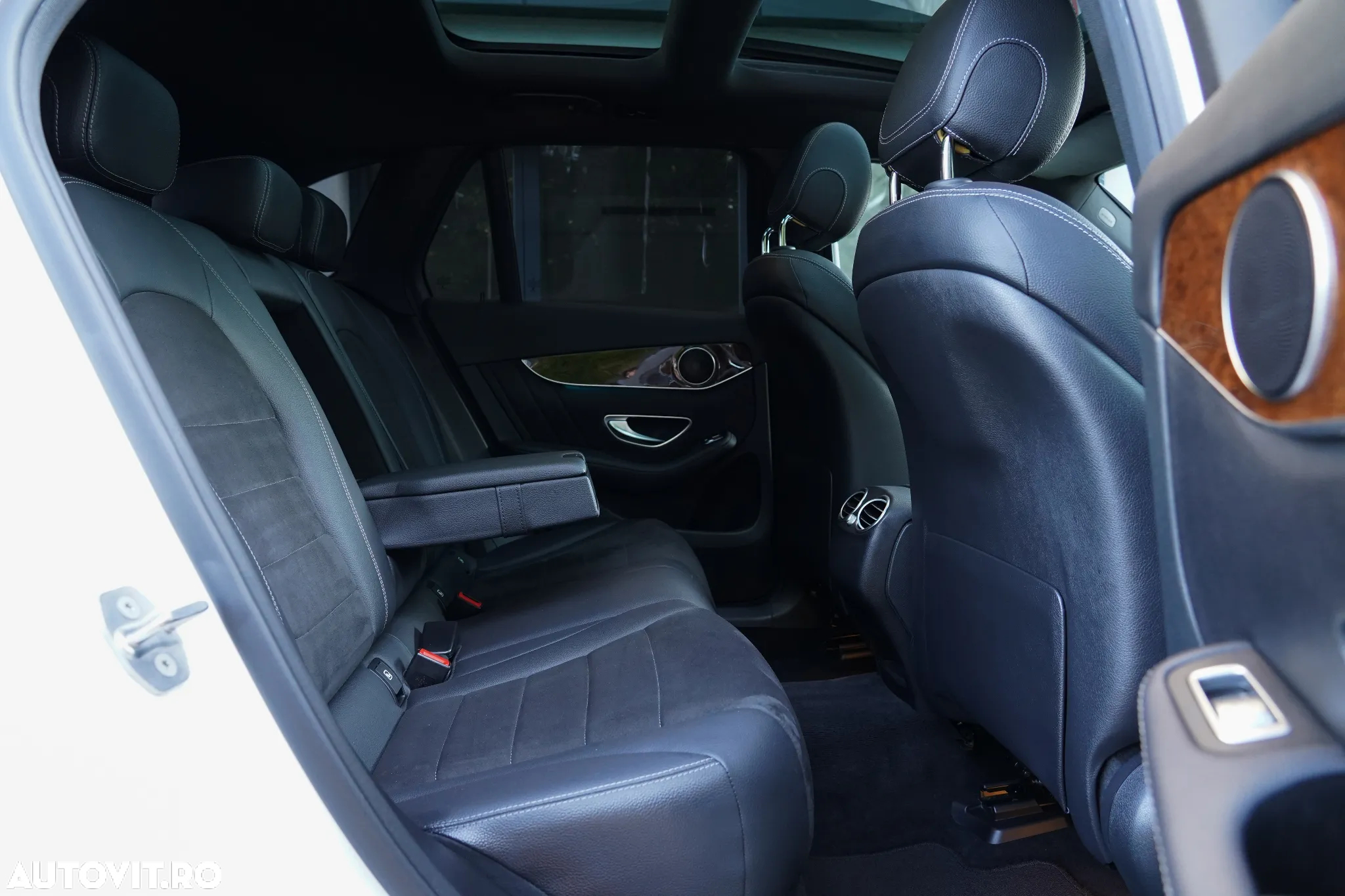 Mercedes-Benz GLC 220 d 4Matic 9G-TRONIC AMG Line - 12